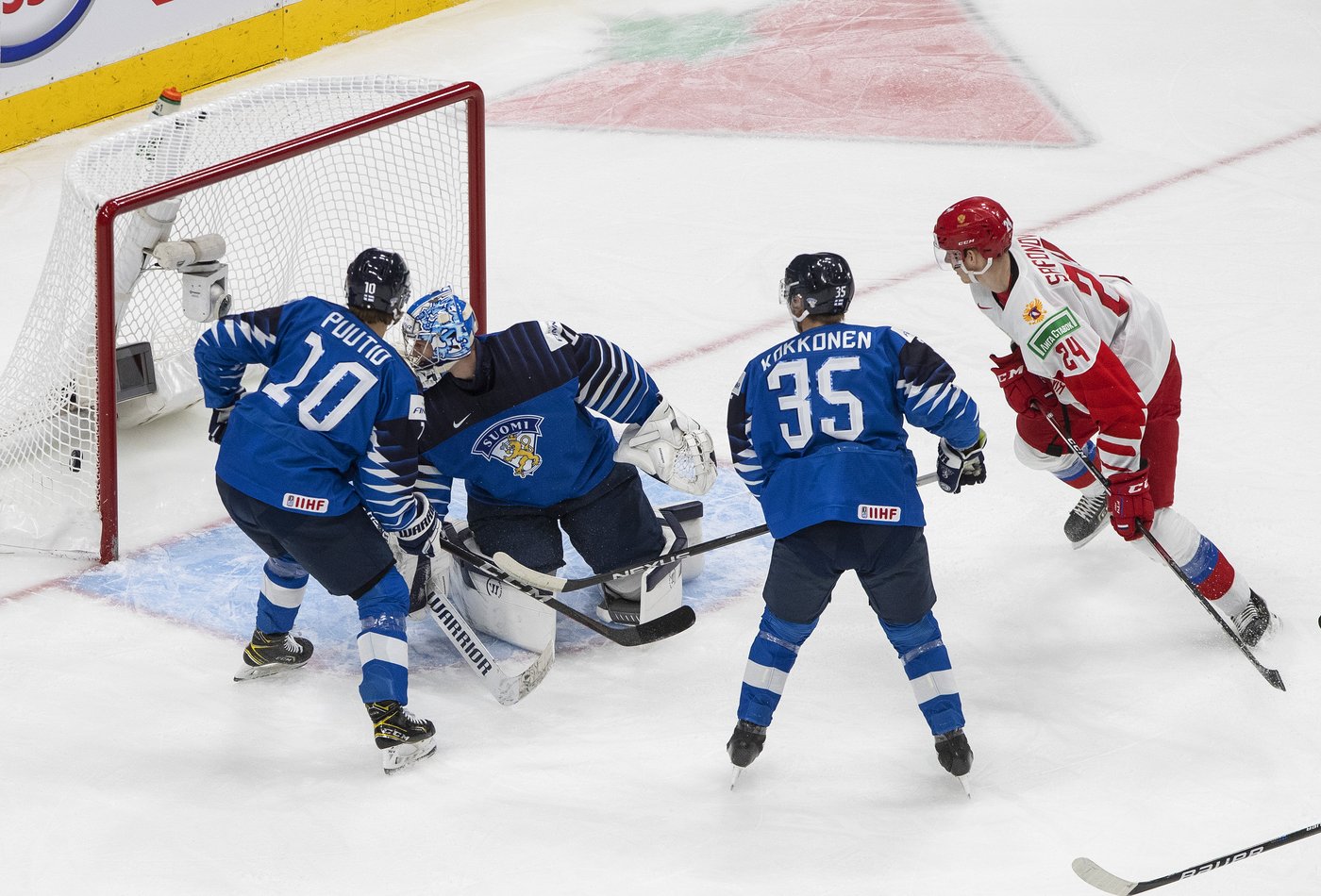 Canucks acquire forward Ilya Safonov from Blackhawks for future considerations | iNFOnews.ca Canucks acquire forward Ilya Safonov from Blackhawks for future considerations | iNFOnews.ca