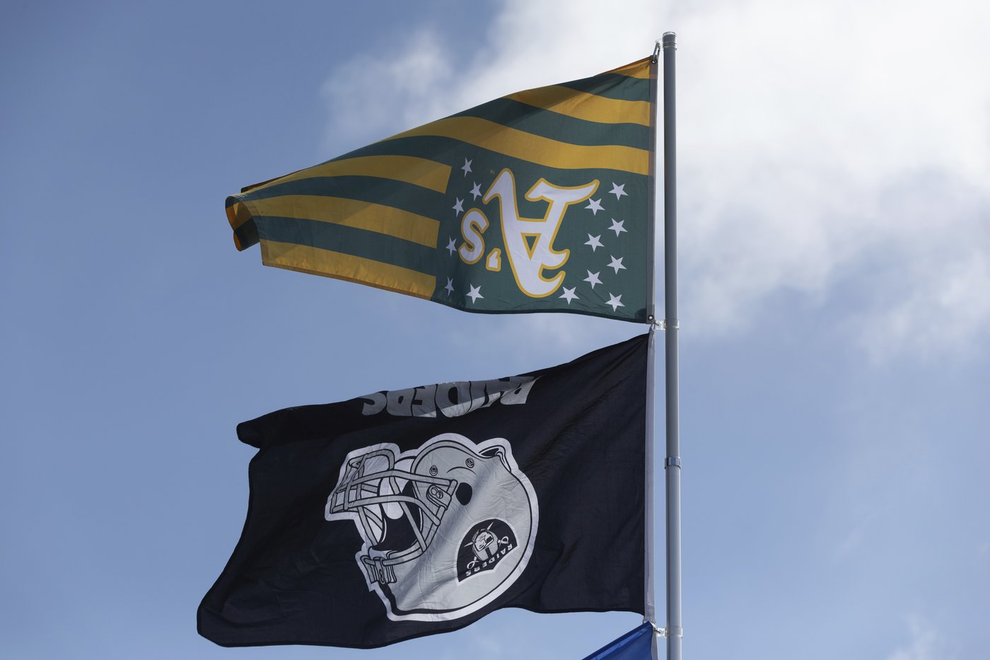 Athletics bid emotional farewell to Oakland Coliseum that they called home since 1968 | iNFOnews.ca