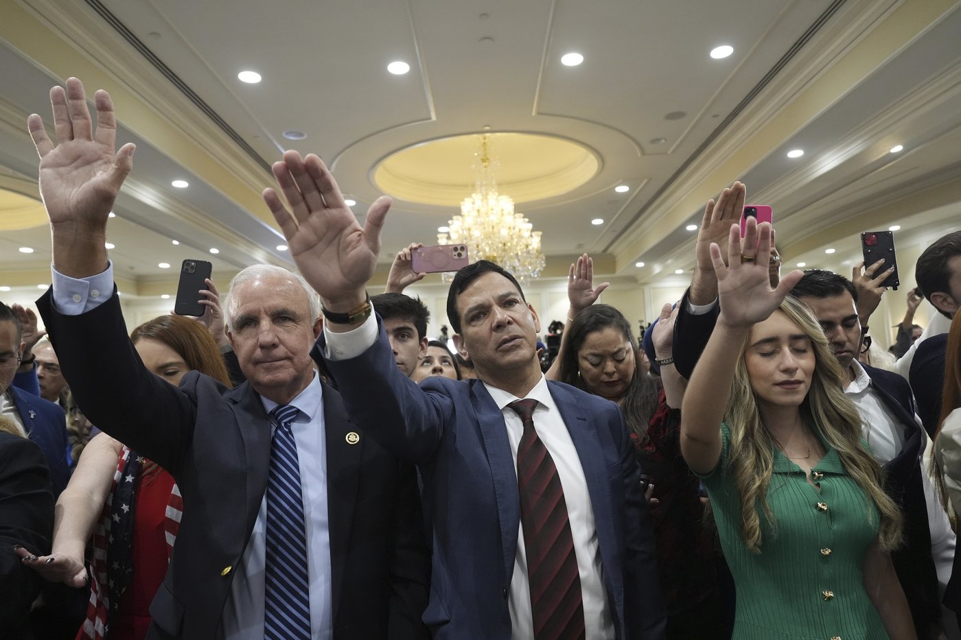 Harris speaks about creating economic opportunity for Latino men; Trump airs familiar grievances | iNFOnews.ca