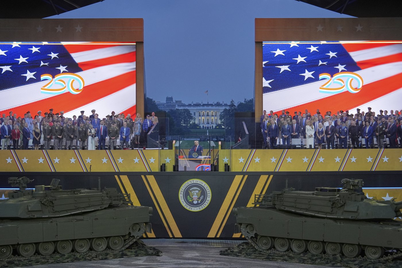 Live updates: Military parade rolls through DC as ‘No Kings’ protests decry Trump across the US | iNFOnews.ca