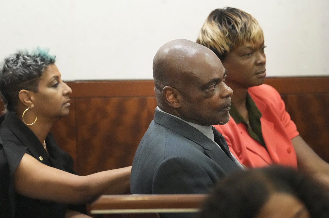 Former Houston officer convicted of murder in deaths of couple during drug raid | iNFOnews.ca Former Houston officer convicted of murder in deaths of couple during drug raid | iNFOnews.ca