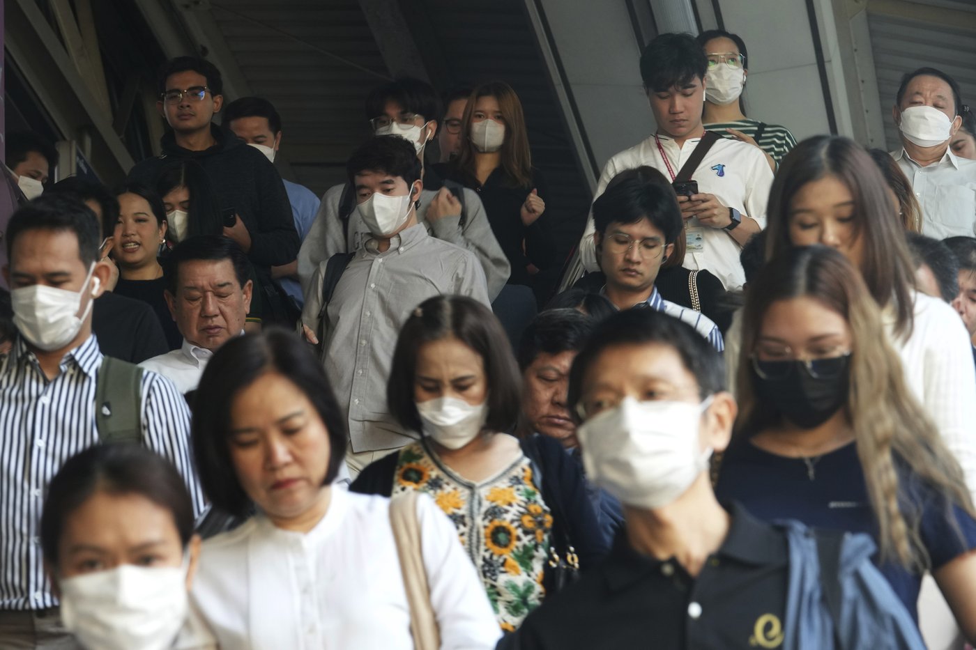 Thai authorities seek to ease air pollution in capital by offering free public transport | iNFOnews.ca