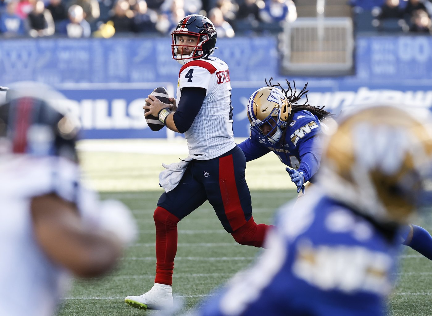 Quarterback Davis Alexander's health a key Grey Cup question for Montreal Alouettes | iNFOnews.ca