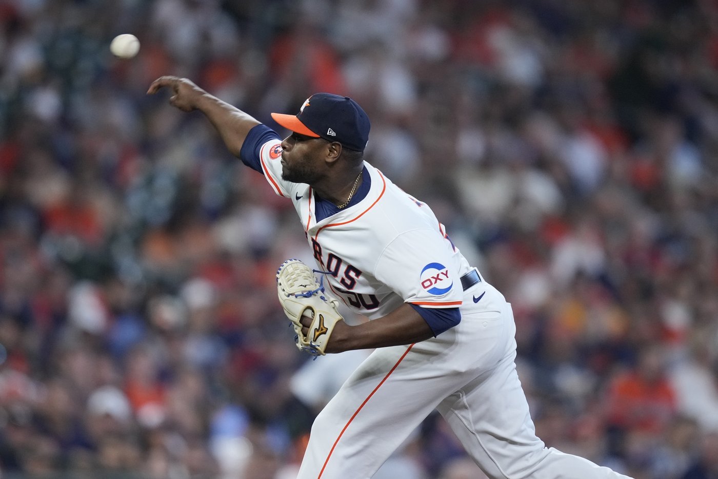Angels sign reliever Héctor Neris to minor league contract | iNFOnews.ca