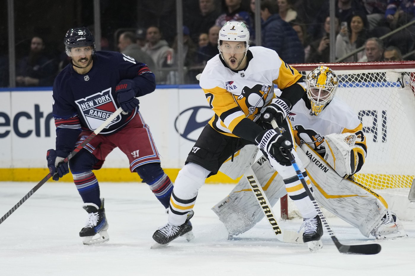 Penguins rally to beat Rangers 3-2 without Crosby | iNFOnews.ca Penguins rally to beat Rangers 3-2 without Crosby | iNFOnews.ca