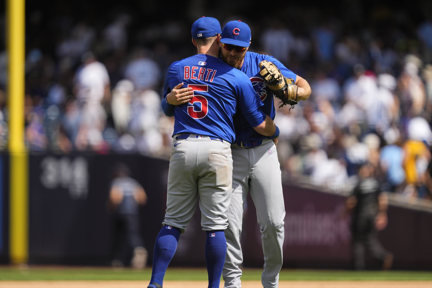 Cubs beat Yankees 5-2, end five-game winning streak | iNFOnews.ca Cubs beat Yankees 5-2, end five-game winning streak | iNFOnews.ca