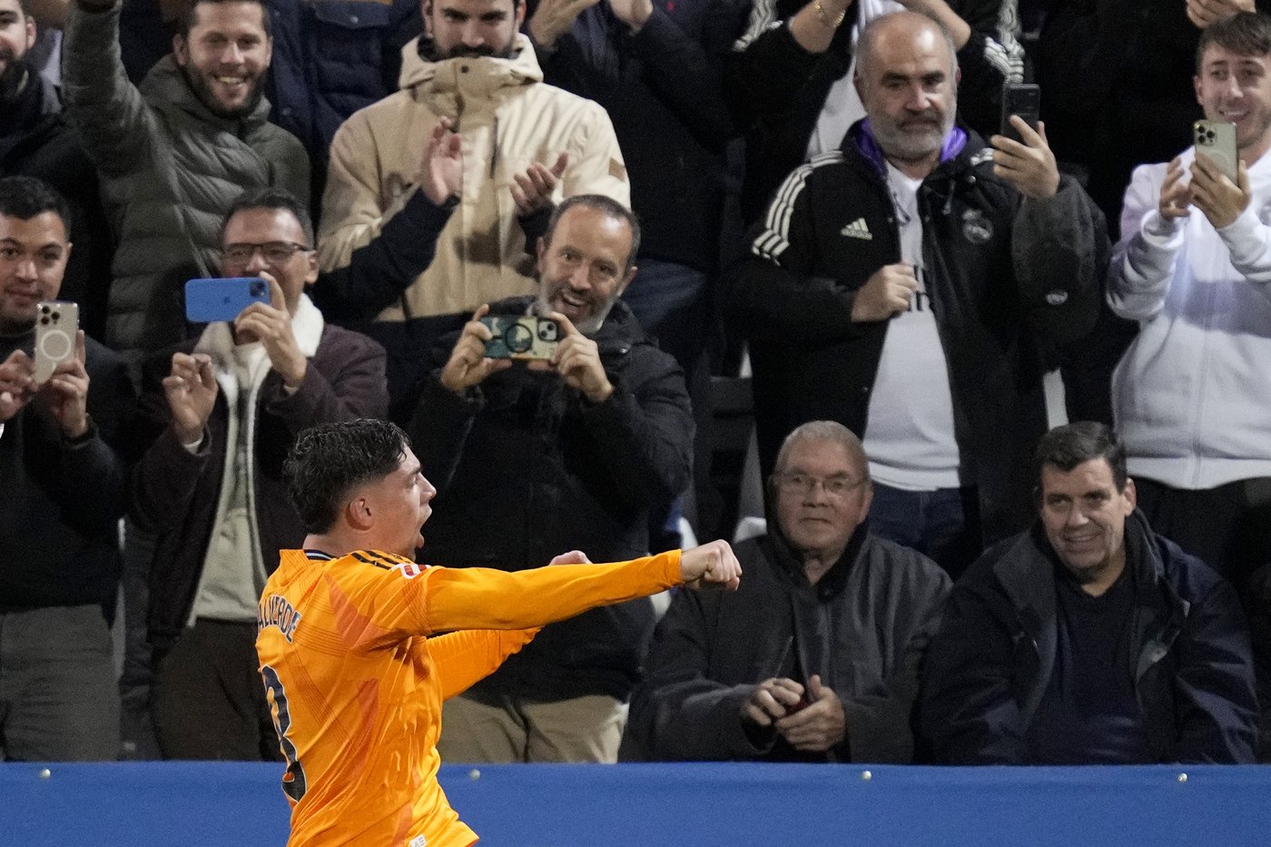 Mbappé scores as Madrid moves closer to Barcelona in Spanish league ahead of tough test at Liverpool | iNFOnews.ca Mbappé scores as Madrid moves closer to Barcelona in Spanish league ahead of tough test at Liverpool | iNFOnews.ca