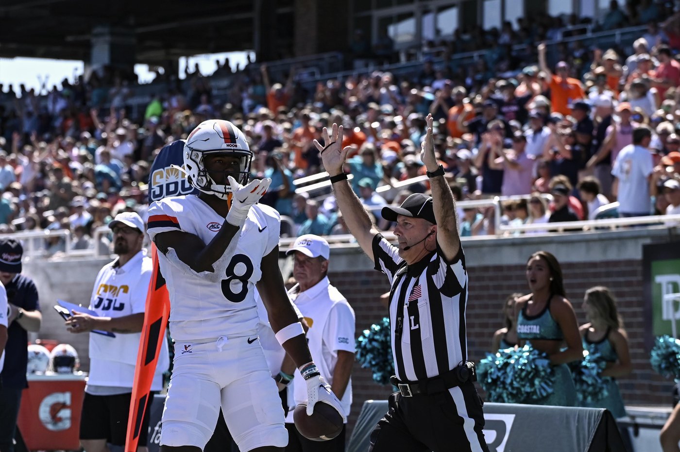 Xavier Brown leads way with 171 yards, Virginia runs over Coastal Carolina in 43-24 win | iNFOnews.ca