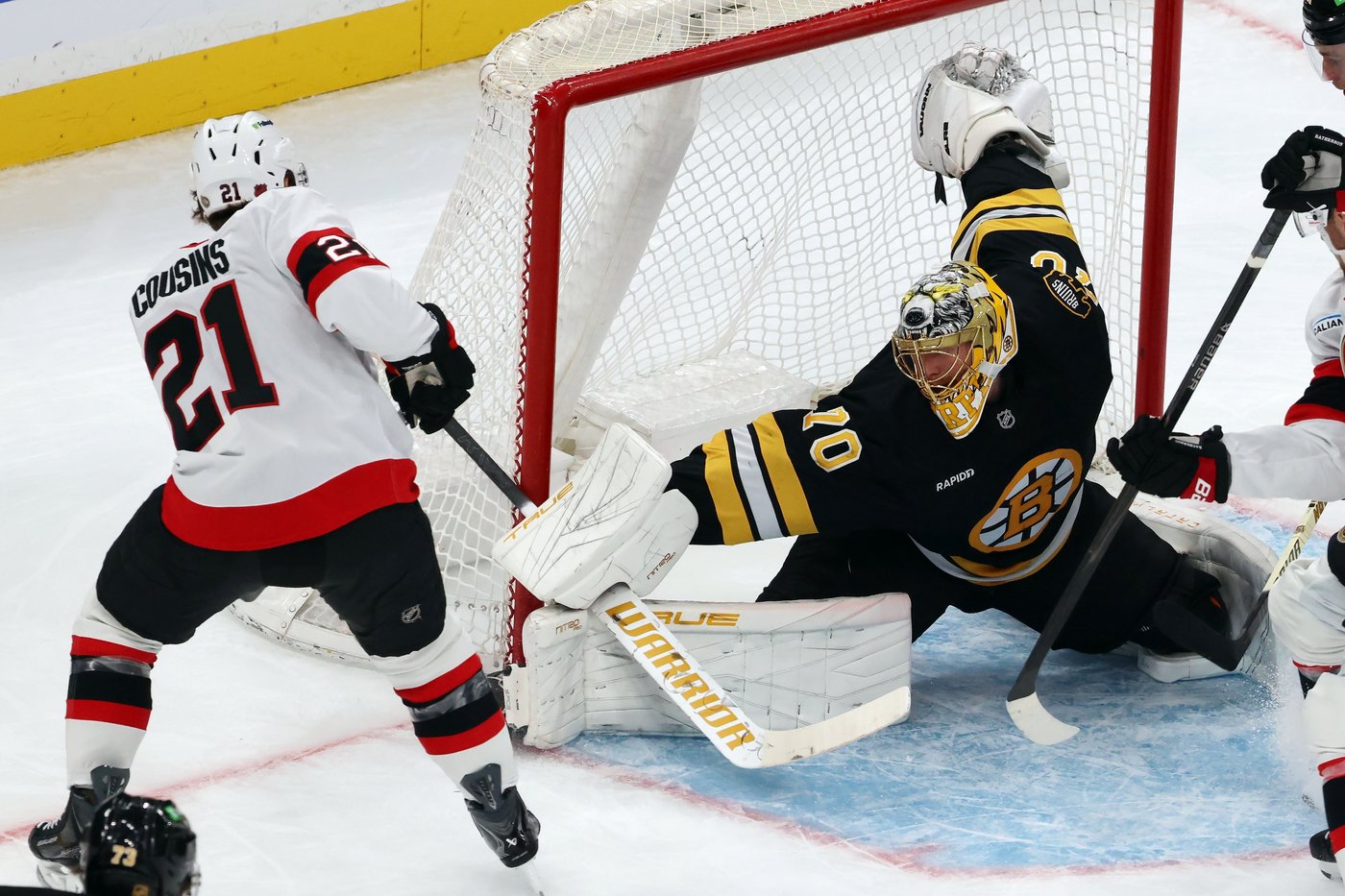 Surging Bruins score with 5.6 seconds left in OT to beat Senators 3-2 | iNFOnews.ca Surging Bruins score with 5.6 seconds left in OT to beat Senators 3-2 | iNFOnews.ca