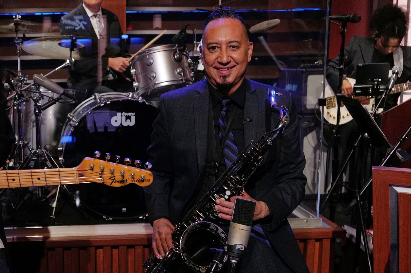 Cleto Escobedo III, Jimmy Kimmel's bandleader and childhood friend, dies at 59 | iNFOnews.ca