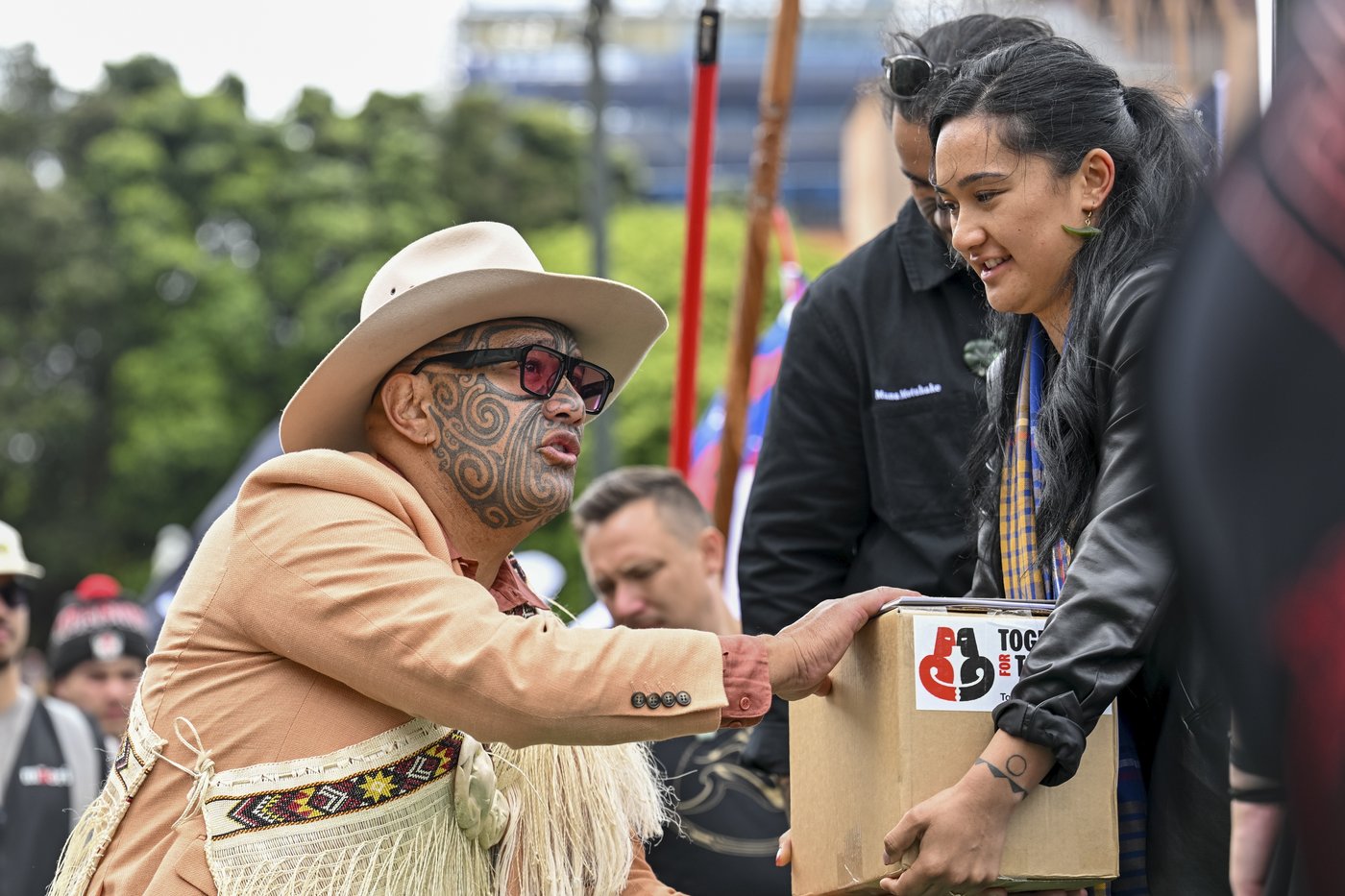 35,000 crowd New Zealand's Parliament grounds in support of Māori rights | iNFOnews.ca 35,000 crowd New Zealand's Parliament grounds in support of Māori rights | iNFOnews.ca