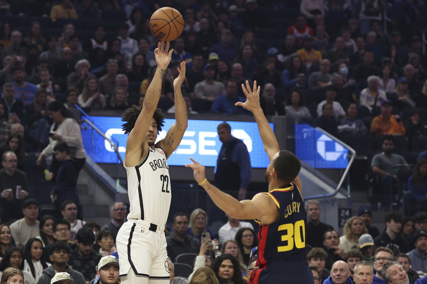 Dennis Schroder leads short-handed Nets back from 18-point deficit to beat Warriors 128-120 | iNFOnews.ca Dennis Schroder leads short-handed Nets back from 18-point deficit to beat Warriors 128-120 | iNFOnews.ca