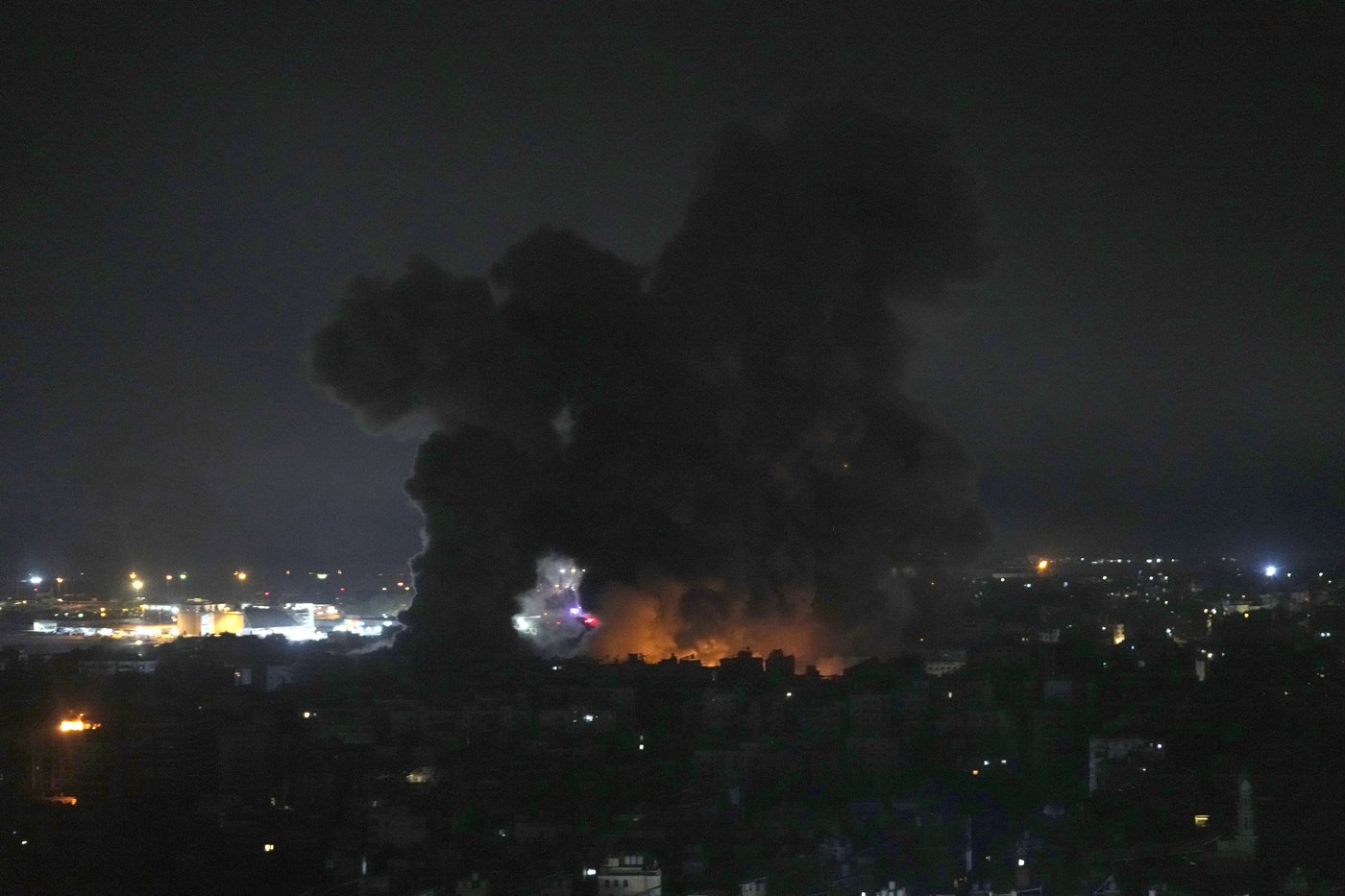 Israeli airstrikes rock southern suburbs of Beirut and cut off a key crossing into Syria | iNFOnews.ca Israeli airstrikes rock southern suburbs of Beirut and cut off a key crossing into Syria | iNFOnews.ca