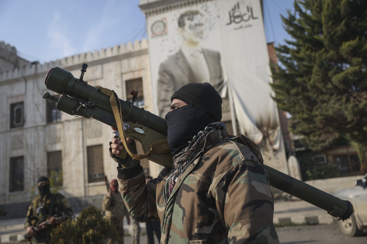 Trump says US should stay out of fighting in Syria as opposition forces gain | iNFOnews.ca Trump says US should stay out of fighting in Syria as opposition forces gain | iNFOnews.ca
