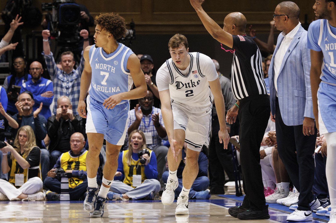 No. 2 Duke jumps all over rival North Carolina, rolls to 87-70 win to stay unbeaten in ACC | iNFOnews.ca