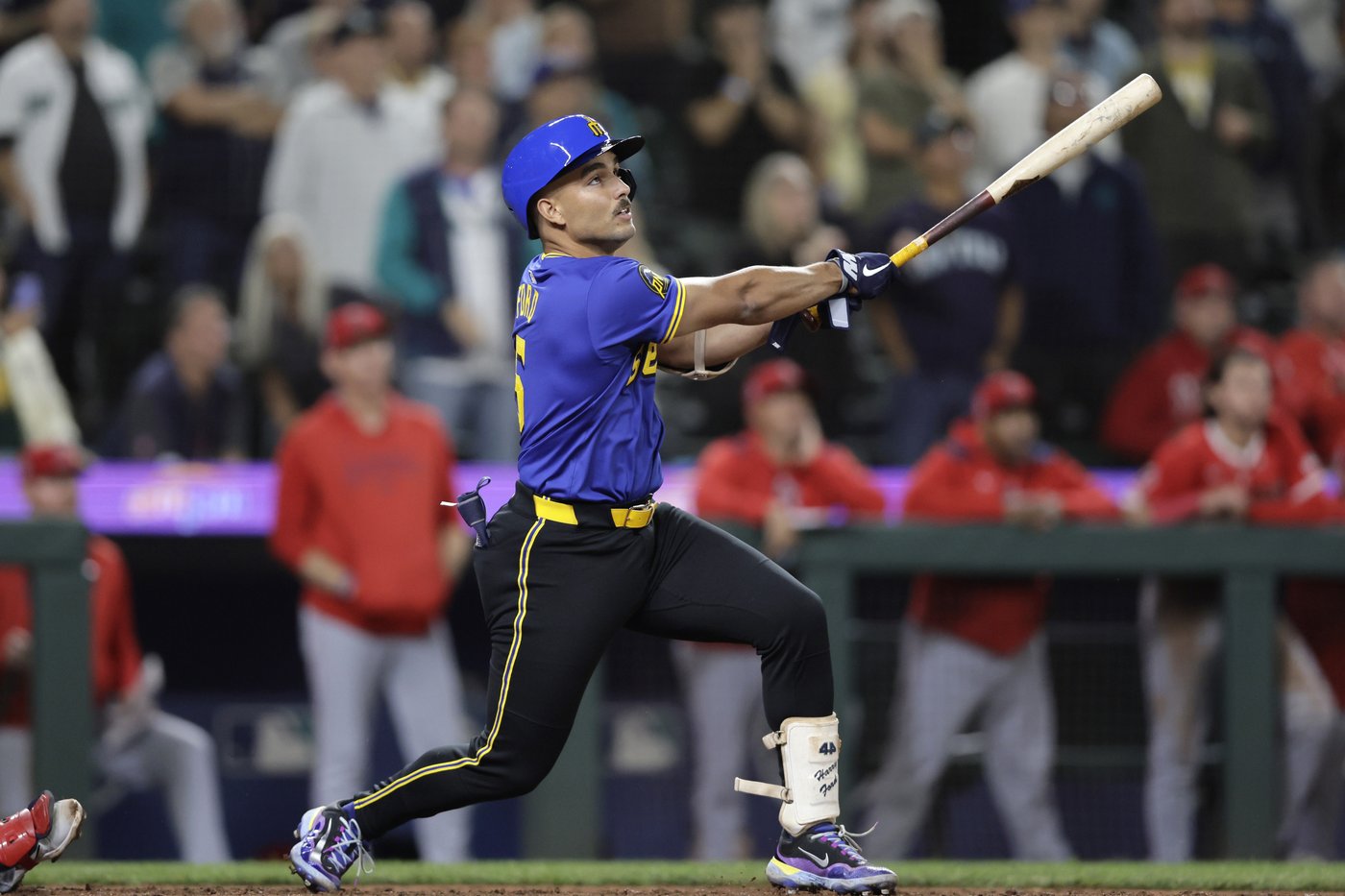 Touted rookie Harry Ford delivers off bench as Mariners top Angels in 12 to tie for 1st in AL West | iNFOnews.ca