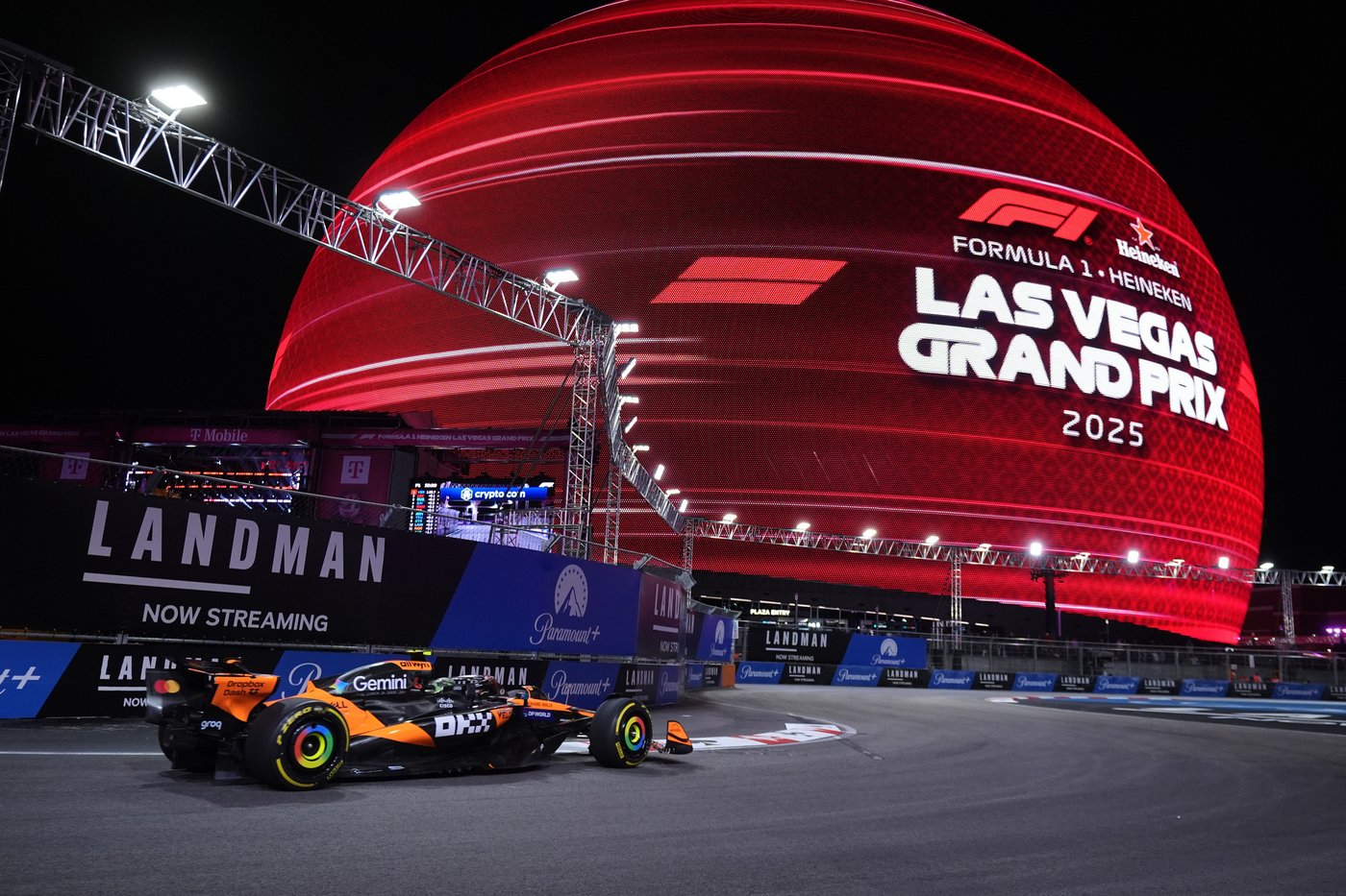 Las Vegas Grand Prix practice halted twice due to loose maintenance cover | iNFOnews.ca Las Vegas Grand Prix practice halted twice due to loose maintenance cover | iNFOnews.ca