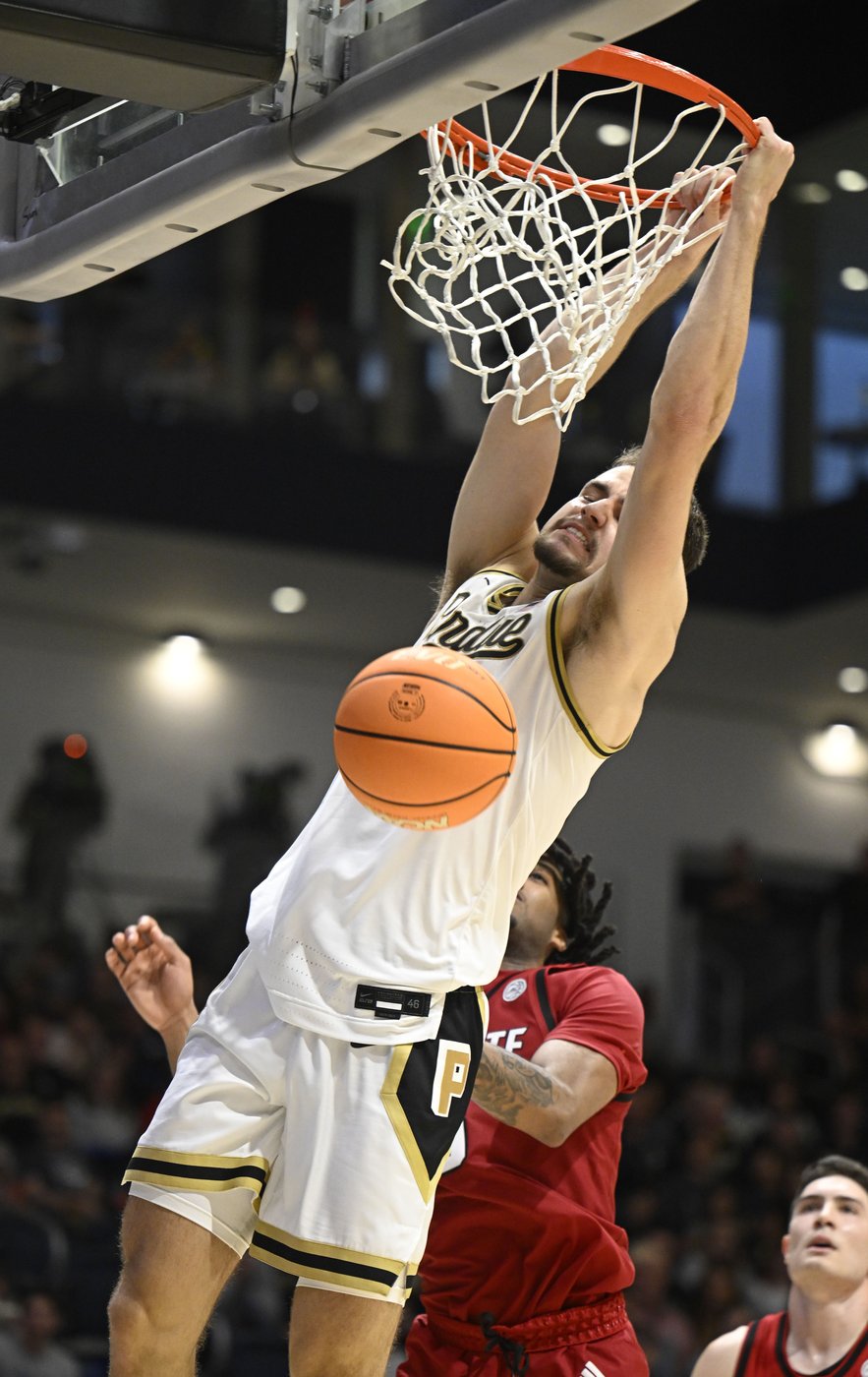 Kaufman-Renn takes over in second half as No. 13 Purdue beats NC State 71-61 | iNFOnews.ca