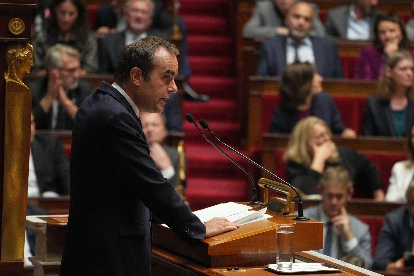 French prime minister proposes suspending controversial retirement age law until 2027 election | iNFOnews.ca French prime minister proposes suspending controversial retirement age law until 2027 election | iNFOnews.ca