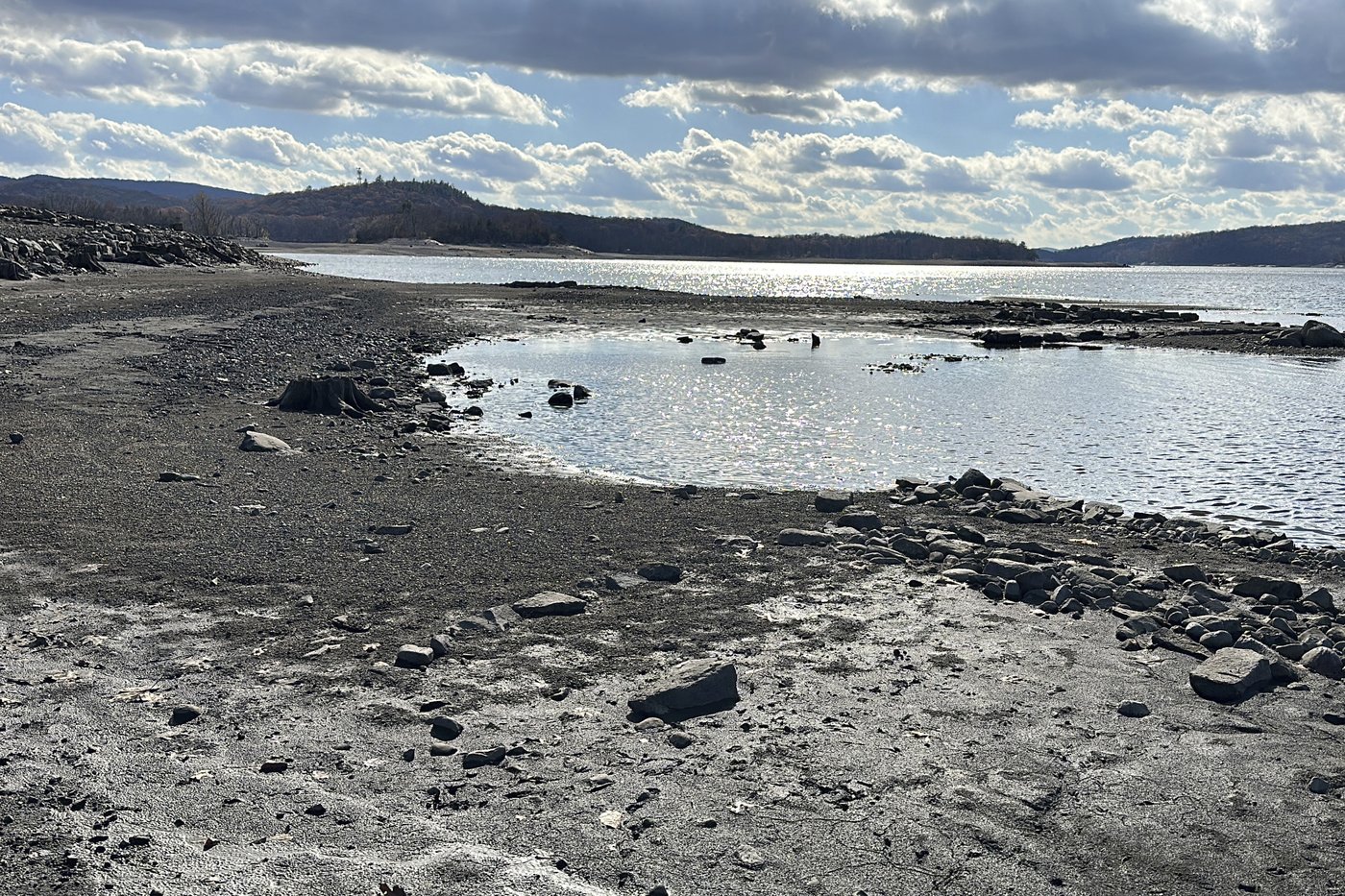 New Jersey will issue a drought warning after driest October ever and as wildfires rage | iNFOnews.ca