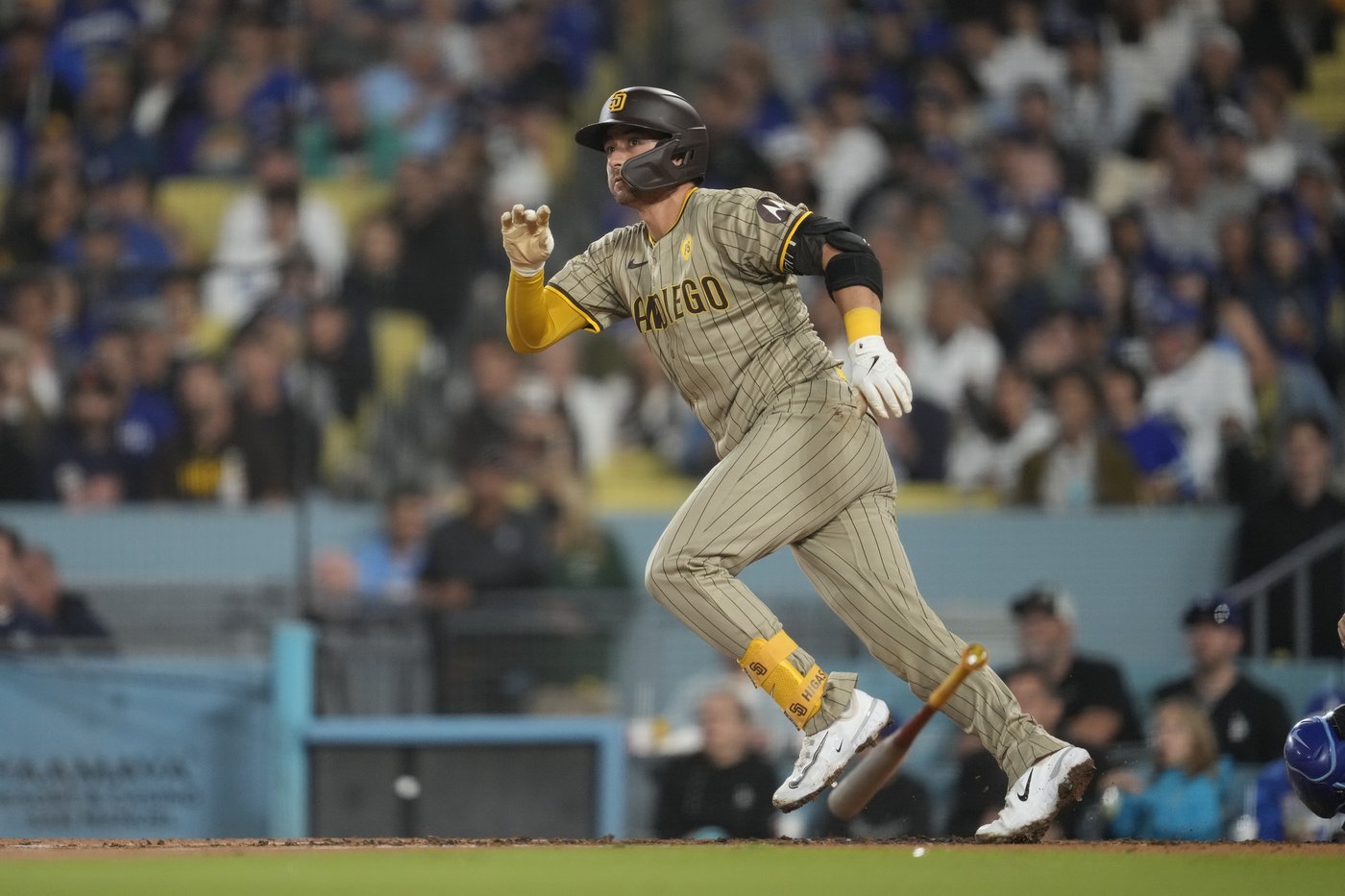 Dodgers rally with 5 runs in 7th and beat Padres 7-2 to clinch 11th NL West title in 12 years | iNFOnews.ca Dodgers rally with 5 runs in 7th and beat Padres 7-2 to clinch 11th NL West title in 12 years | iNFOnews.ca