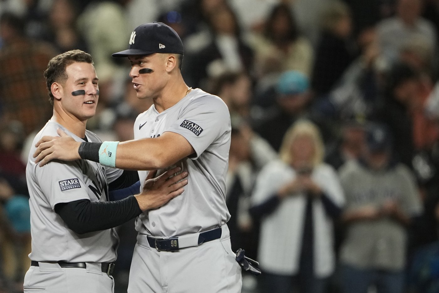 Rizzo drives in 2 runs as Yankees earn playoff berth with 2-1 win over Mariners in 10 innings | iNFOnews.ca Rizzo drives in 2 runs as Yankees earn playoff berth with 2-1 win over Mariners in 10 innings | iNFOnews.ca