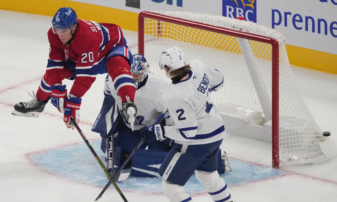 Montembeault posts 48-save shutout, Canadiens blank Maple Leafs 1-0 in season-opener | iNFOnews.ca