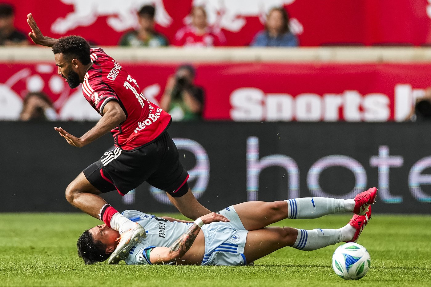Noah Eile scores 1st MLS goal, Coronel has 5 saves to help Red Bulls beat Montreal 1-0 | iNFOnews.ca Noah Eile scores 1st MLS goal, Coronel has 5 saves to help Red Bulls beat Montreal 1-0 | iNFOnews.ca