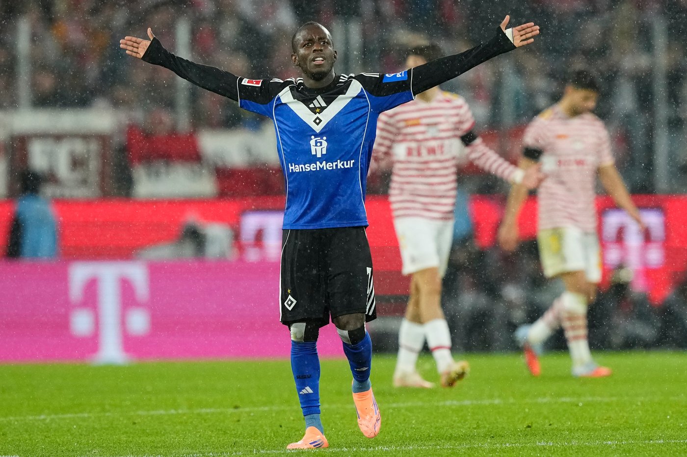 Said El Mala seals 4-1 win for Cologne over 9-man Hamburg in Bundesliga | iNFOnews.ca Said El Mala seals 4-1 win for Cologne over 9-man Hamburg in Bundesliga | iNFOnews.ca