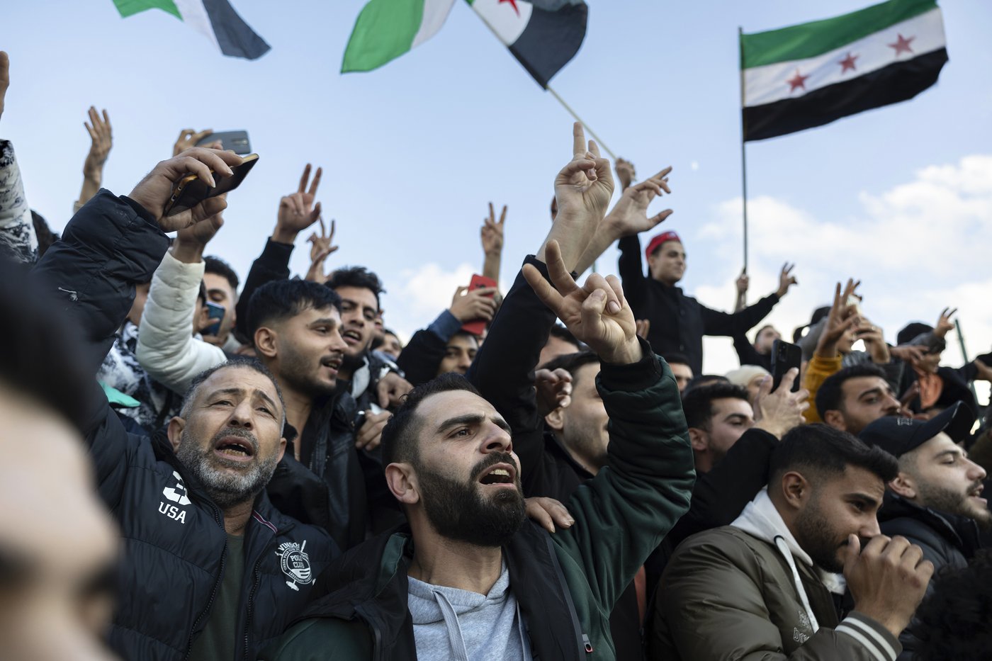 Global reaction to Assad's sudden ouster from Syria ranges from jubilation to alarm | iNFOnews.ca