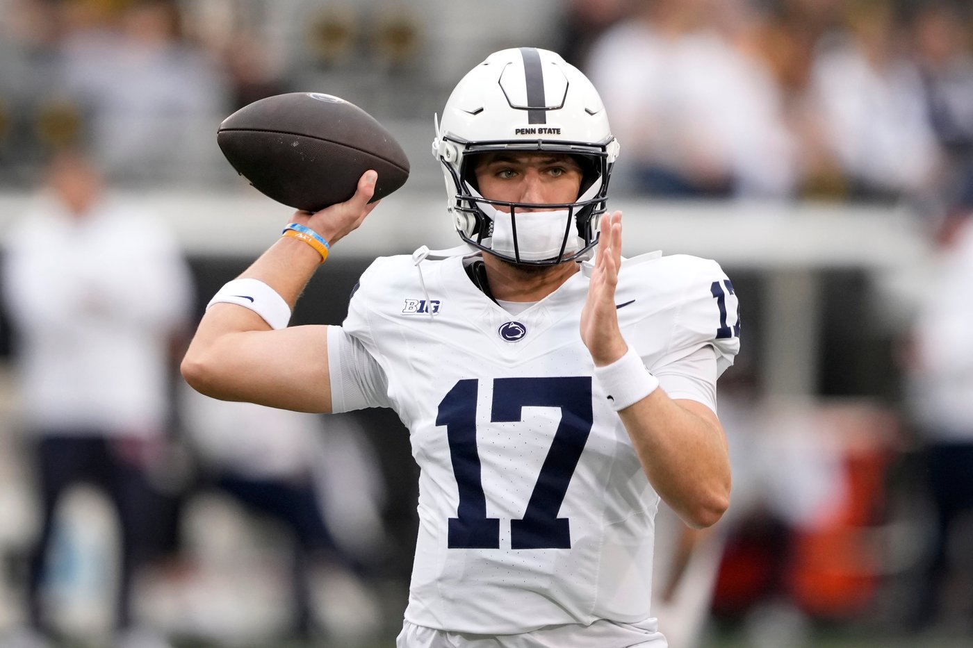 Top-ranked Ohio State looks to continue rolling along when it hosts reeling Penn State | iNFOnews.ca Top-ranked Ohio State looks to continue rolling along when it hosts reeling Penn State | iNFOnews.ca