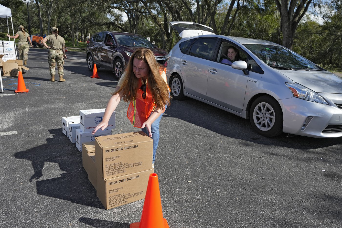 Florida neighbors band together to recover after one-two punch from hurricanes Helene and Milton | iNFOnews.ca