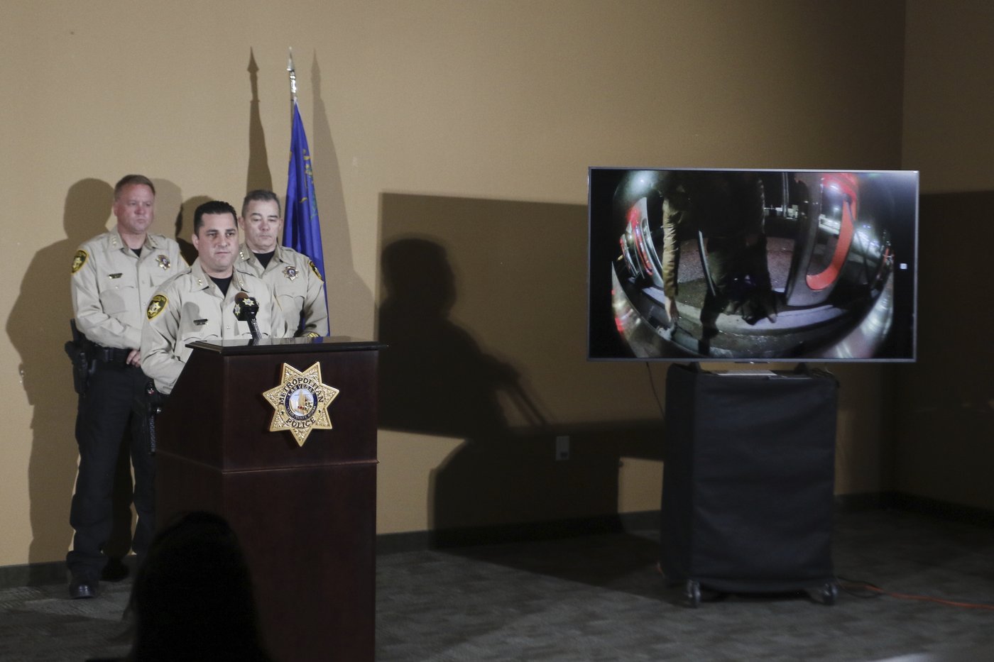 Soldier who blew up Tesla at Trump hotel left note saying blast was to be a 'wake up call' for US | iNFOnews.ca
