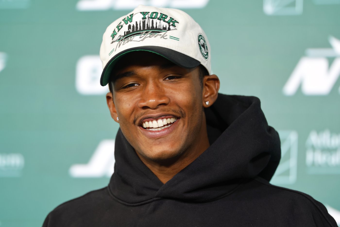Garrett Wilson is looking for a new deal and more wins, but says he hopes he's 'a Jet for life' | iNFOnews.ca
