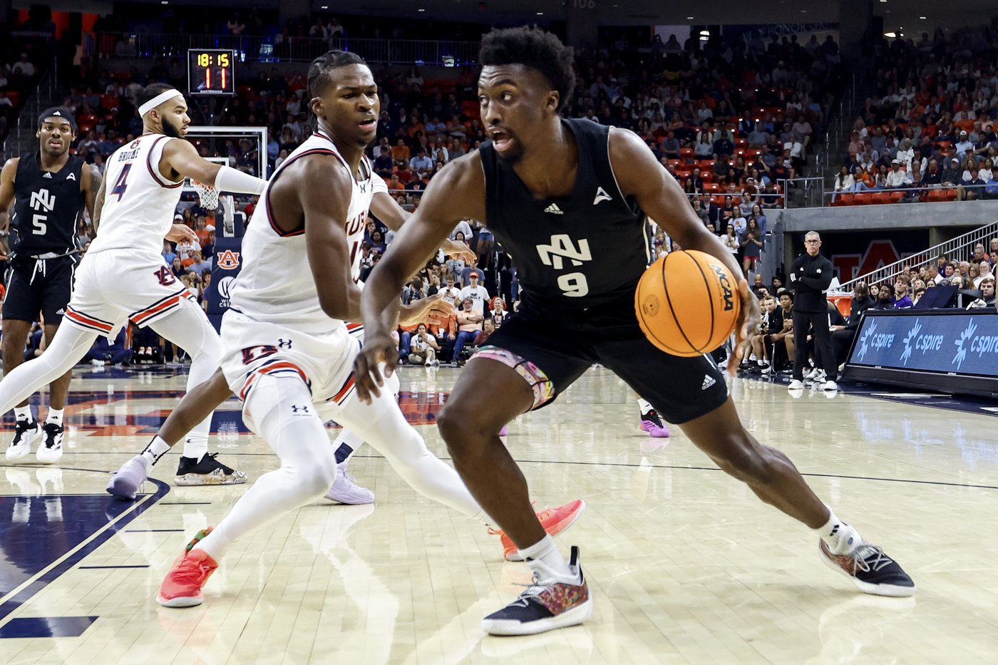 Broome has 30 points and 17 rebounds to lead No. 4 Auburn past North Alabama 102-69 | iNFOnews.ca Broome has 30 points and 17 rebounds to lead No. 4 Auburn past North Alabama 102-69 | iNFOnews.ca