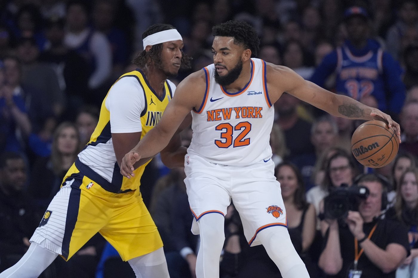 Towns, Brunson help Knicks roll to a 123-98 victory over the Pacers in their home opener | iNFOnews.ca