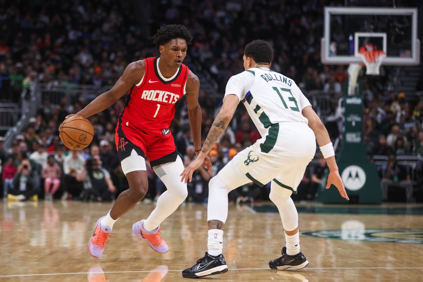 Durant scores 31 points, leads fourth-quarter comeback as Rockets beat Bucks 122-115 | iNFOnews.ca