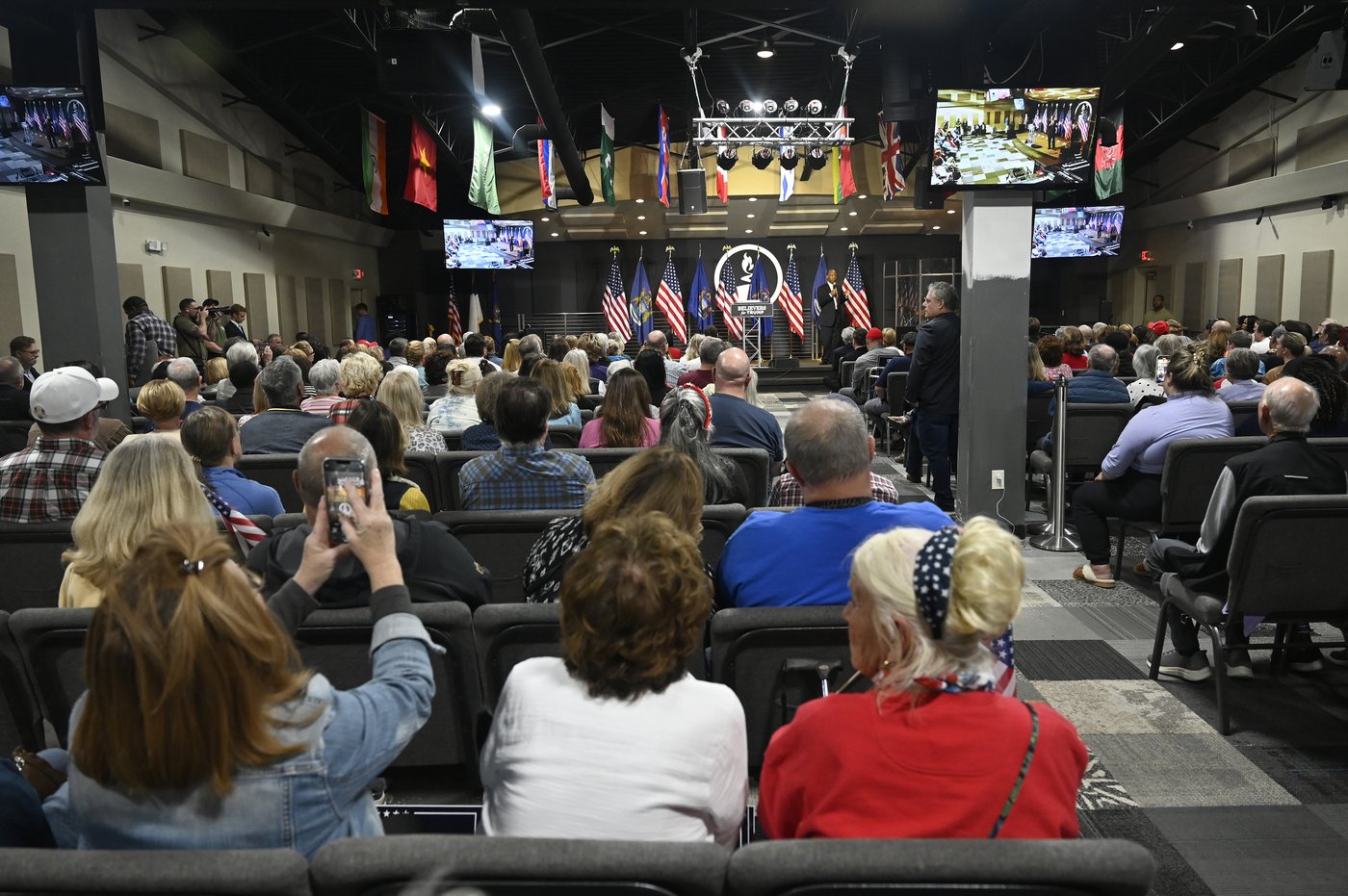 Trump boosts a hard-right Christian worldview that paints the election as 'spiritual warfare' | iNFOnews.ca