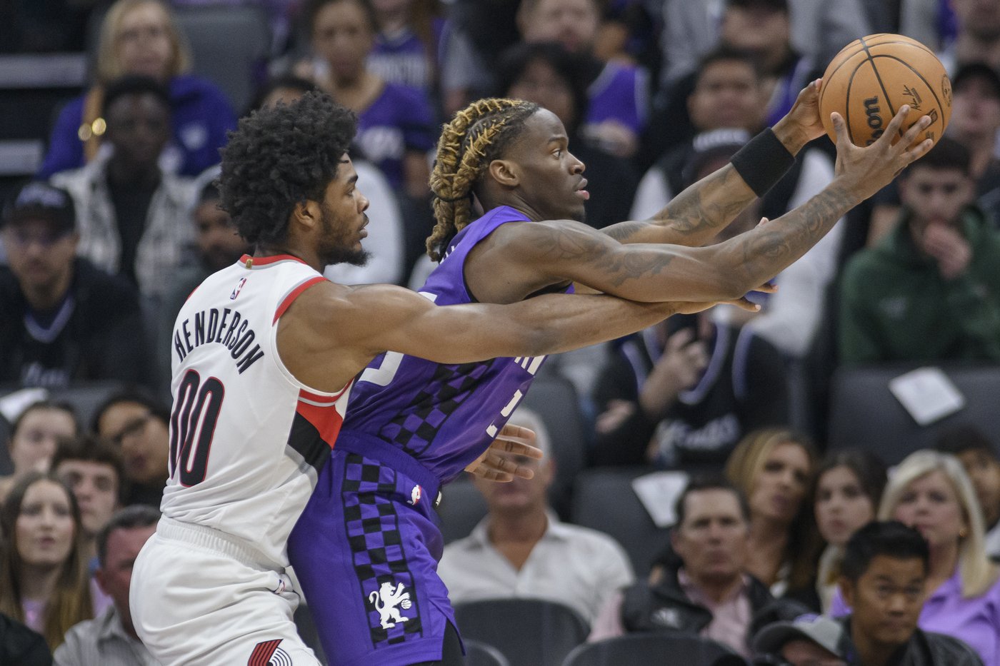 De'Aaron Fox scores 24 points, surpasses 10,000 for career as Kings beat Trail Blazers 111-98 | iNFOnews.ca
