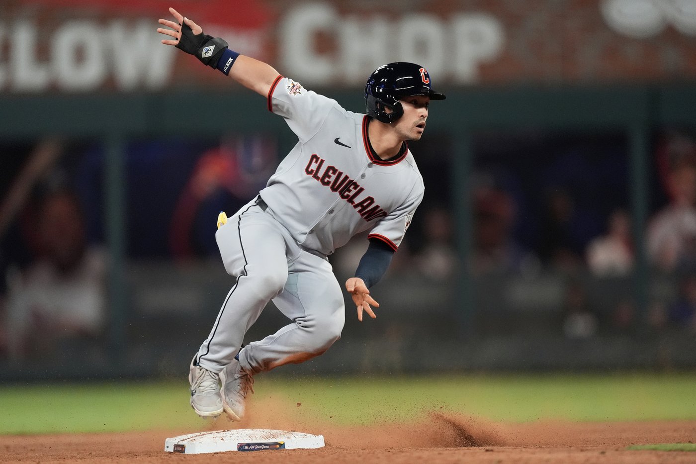Steven Kwan out of Guardians' lineup against the Athletics with right wrist soreness | iNFOnews.ca
