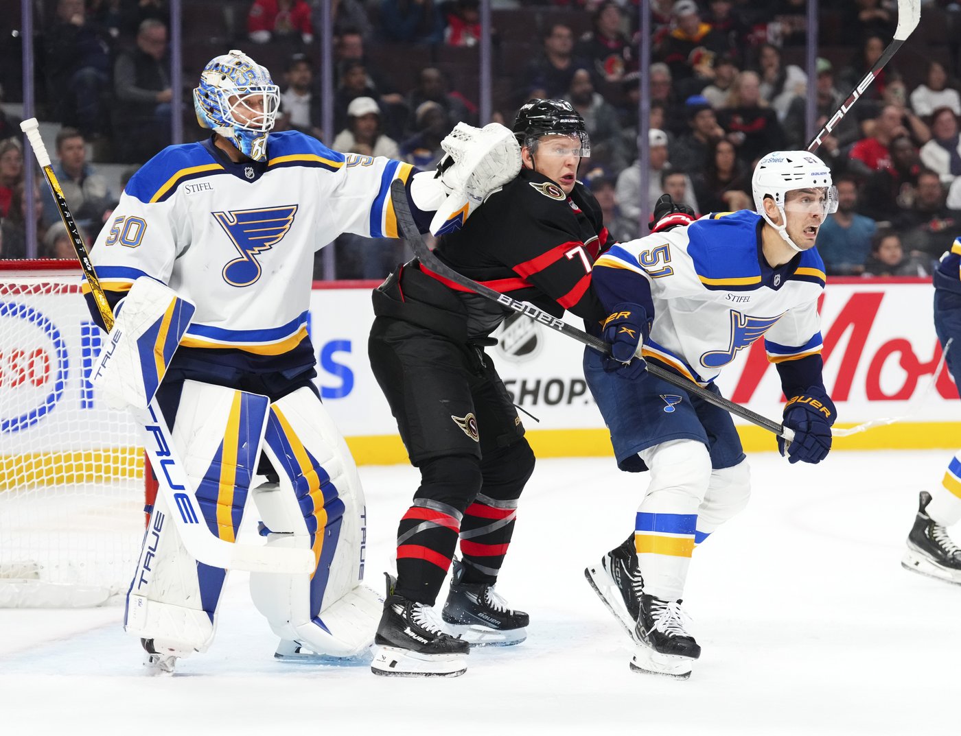 Senators rebound from road losses to charge past Blues 8-1 | iNFOnews.ca