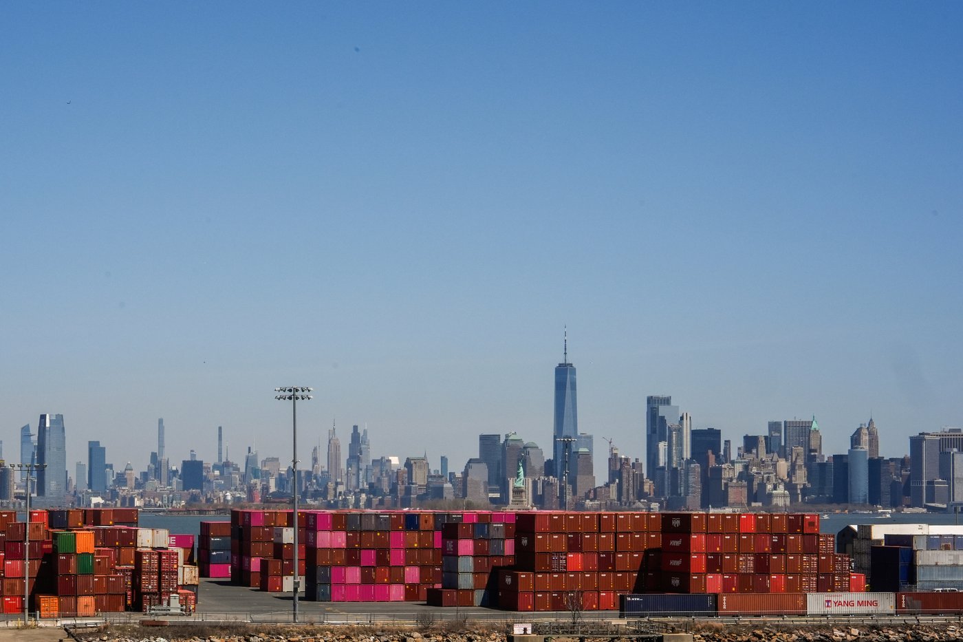 A dozen states sue the Trump administration to stop tariff policy | iNFOnews.ca