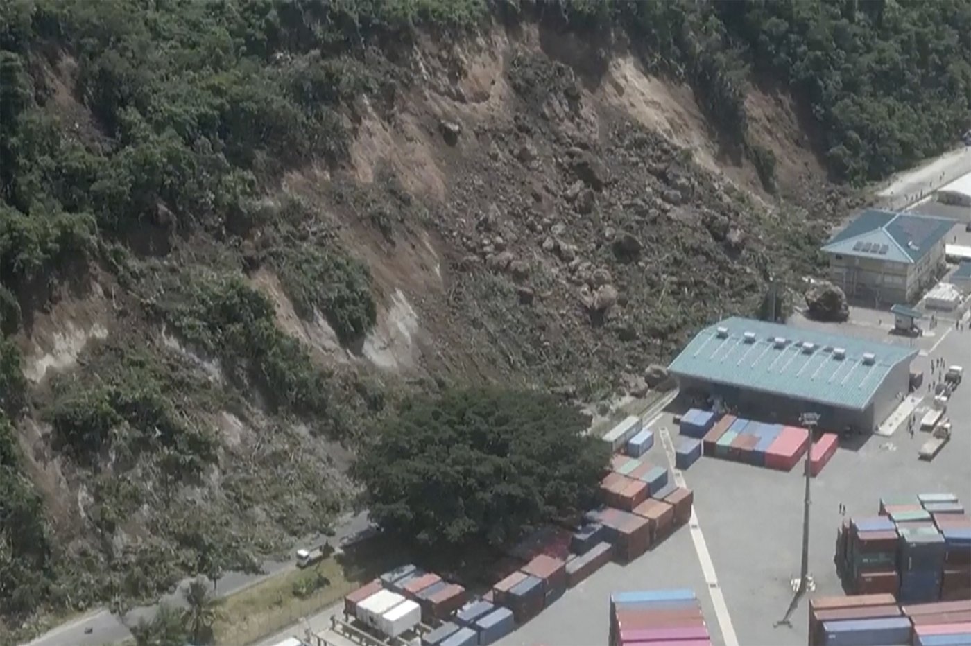 14 dead and hundreds injured in magnitude 7.3 quake in Vanuatu. Some people are trapped in rubble | iNFOnews.ca