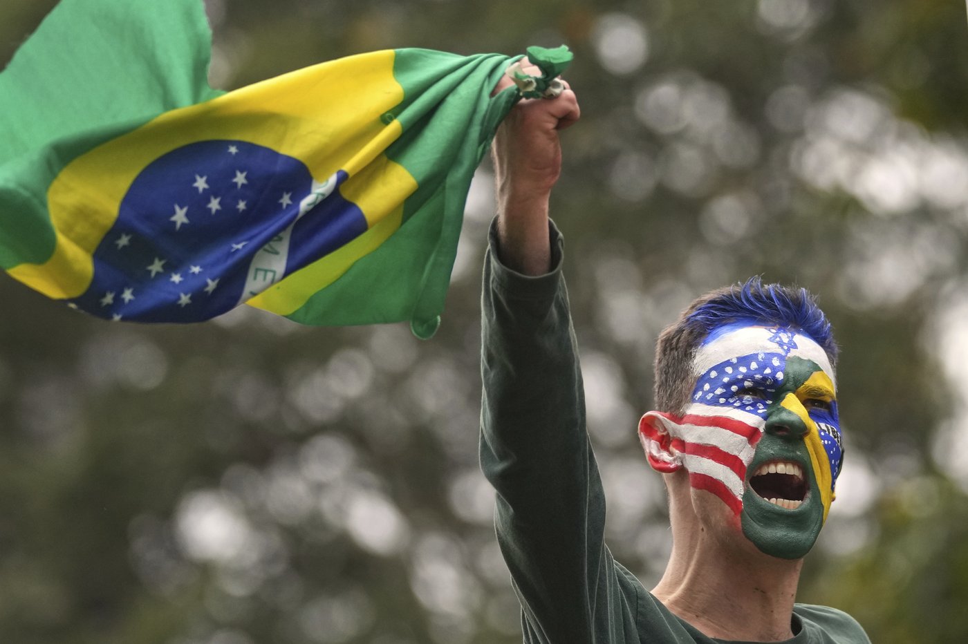 Bolsonaro backers take to Brazil's streets before verdict. Lula calls for sovereignty against Trump | iNFOnews.ca Bolsonaro backers take to Brazil's streets before verdict. Lula calls for sovereignty against Trump | iNFOnews.ca