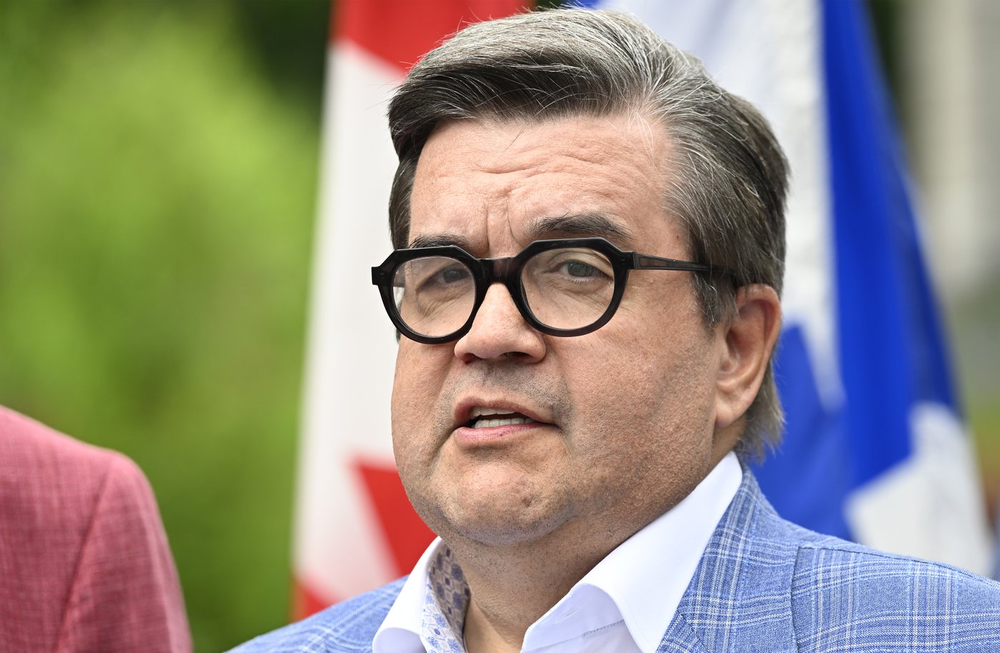 Denis Coderre's candidacy for Quebec Liberal Party leadership in limbo | iNFOnews.ca Denis Coderre's candidacy for Quebec Liberal Party leadership in limbo | iNFOnews.ca