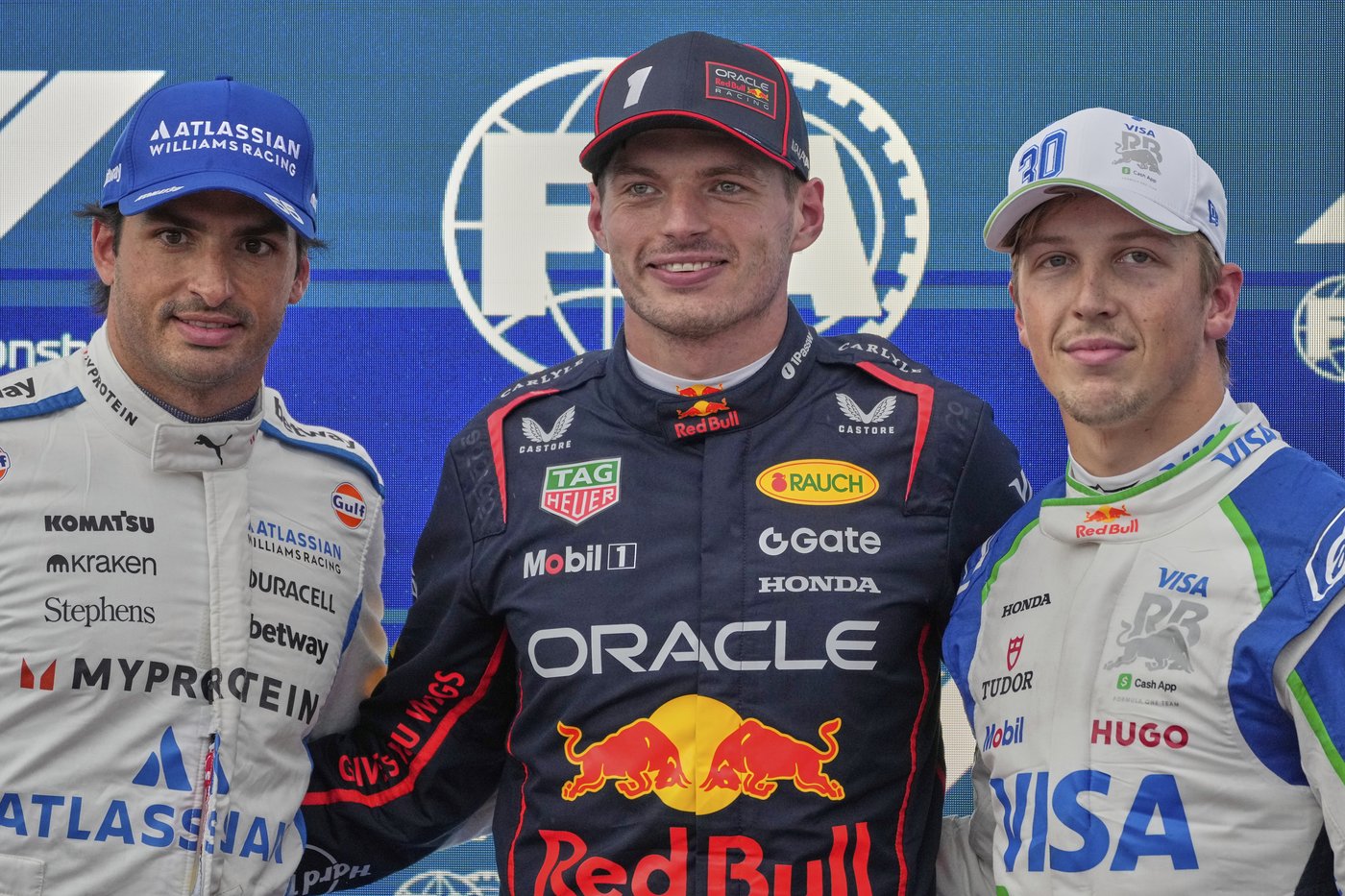 Max Verstappen on pole and Oscar Piastri crashes in chaotic F1 qualifying in Azerbaijan | iNFOnews.ca Max Verstappen on pole and Oscar Piastri crashes in chaotic F1 qualifying in Azerbaijan | iNFOnews.ca