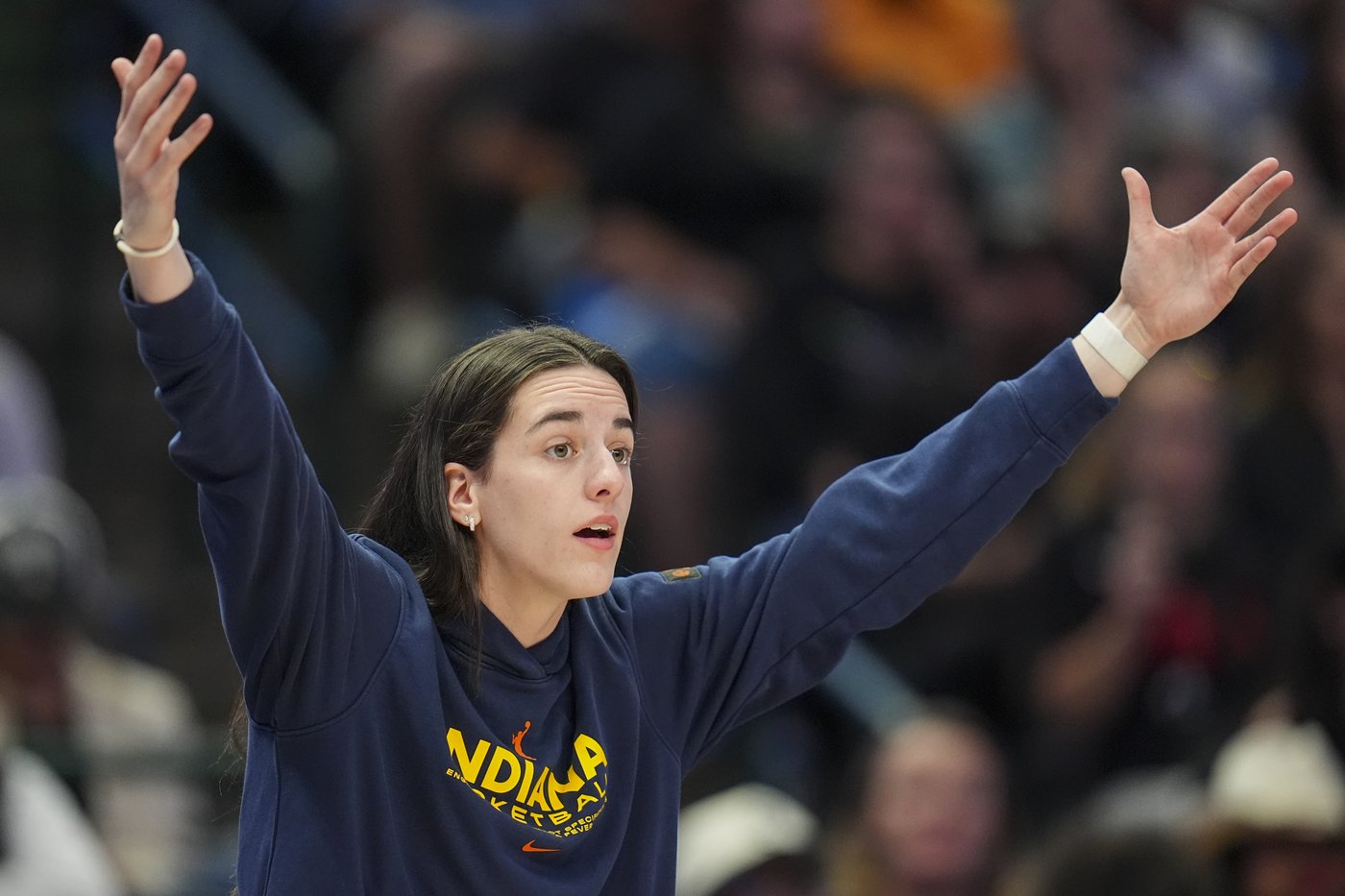 Caitlin Clark misses another practice as Fever call her prospect of return 'status quo' | iNFOnews.ca