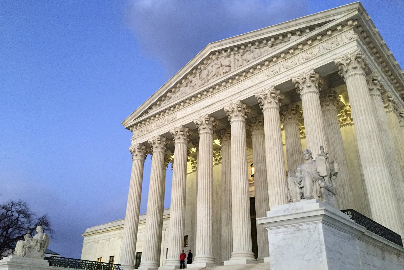 A pregnant Cuban emigre worries about her baby's citizenship as Supreme Court weighs a Trump order | iNFOnews.ca A pregnant Cuban emigre worries about her baby's citizenship as Supreme Court weighs a Trump order | iNFOnews.ca