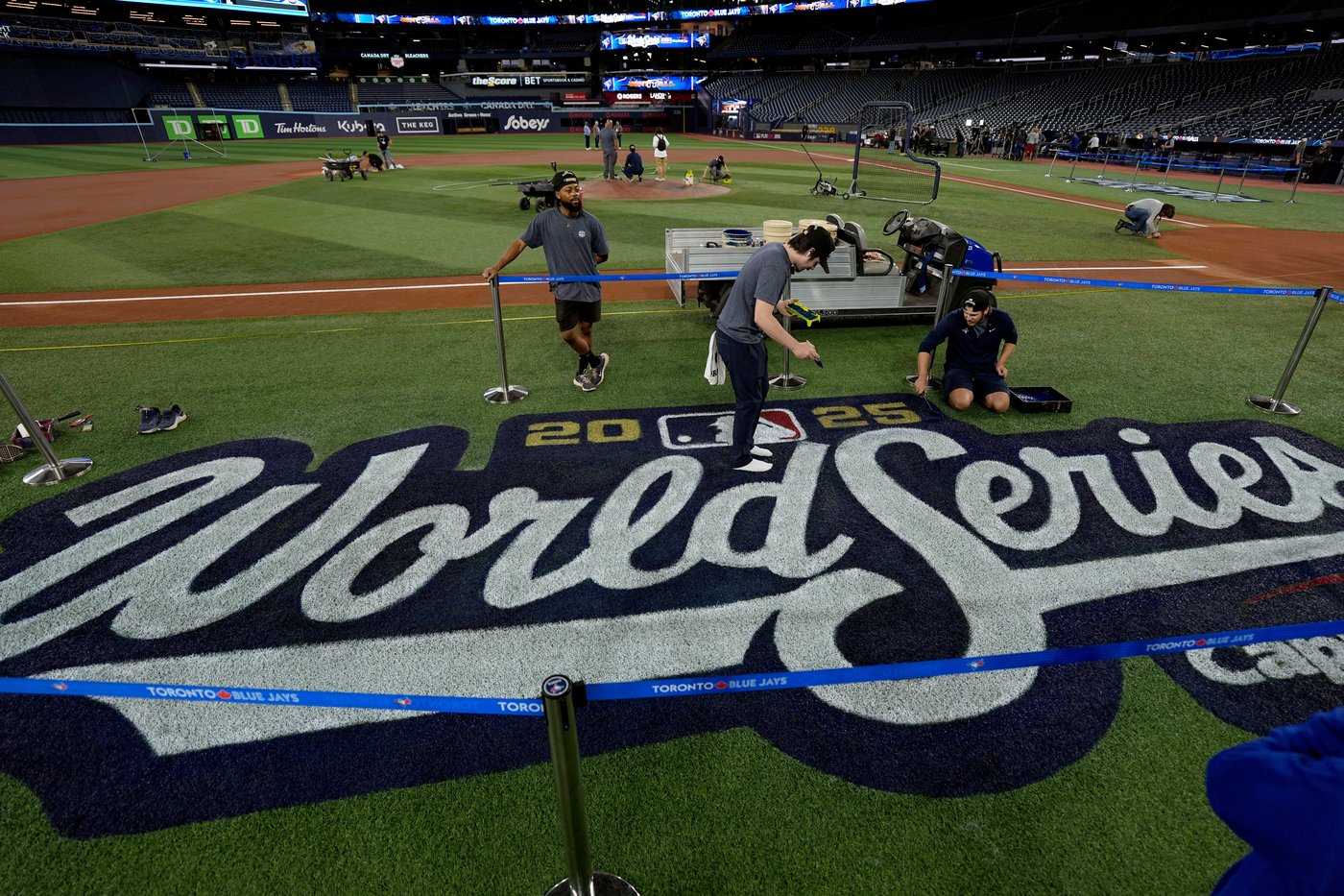 Viewing parties to be held at Rogers Centre for Games 3 and 4 of World Series | iNFOnews.ca