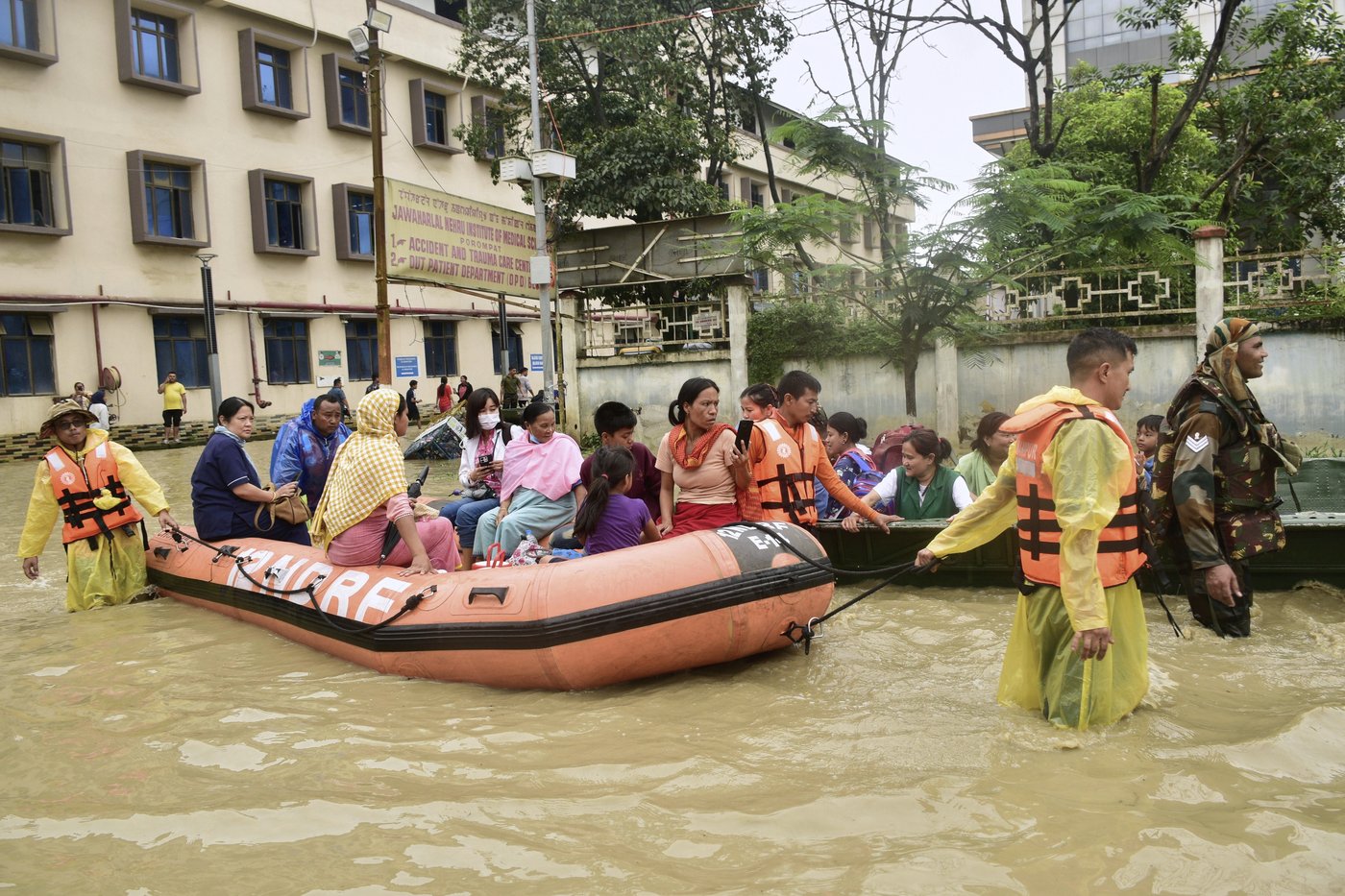 Climate change makes South Asia’s monsoon season more prone to floods, landslides and heavy rains | iNFOnews.ca Climate change makes South Asia’s monsoon season more prone to floods, landslides and heavy rains | iNFOnews.ca